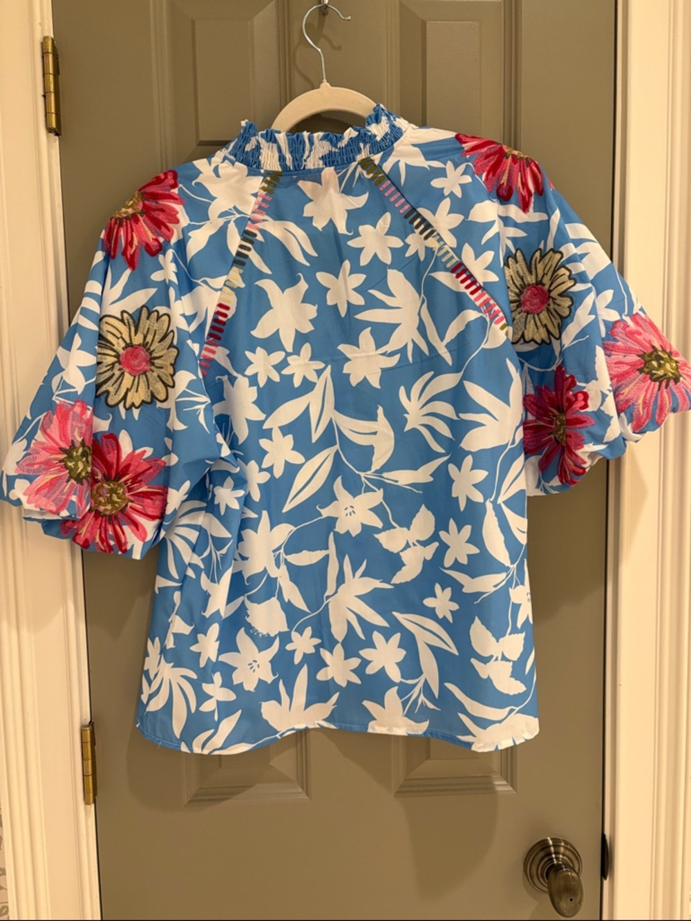 THML Blue Floral Puff-Sleeve Blouse with Pink & Yellow Blooms - Picture 3 of 3